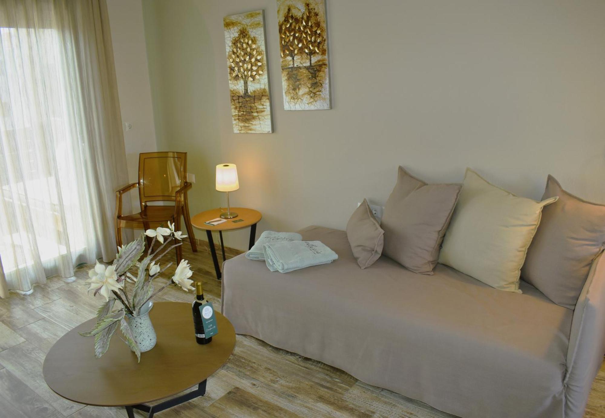 Alegria Suites 니키티 외부 사진